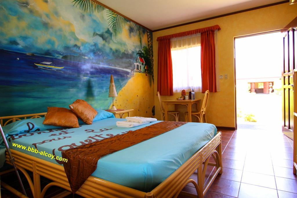 Parrot Paradise Resort Boljoon Bilik gambar