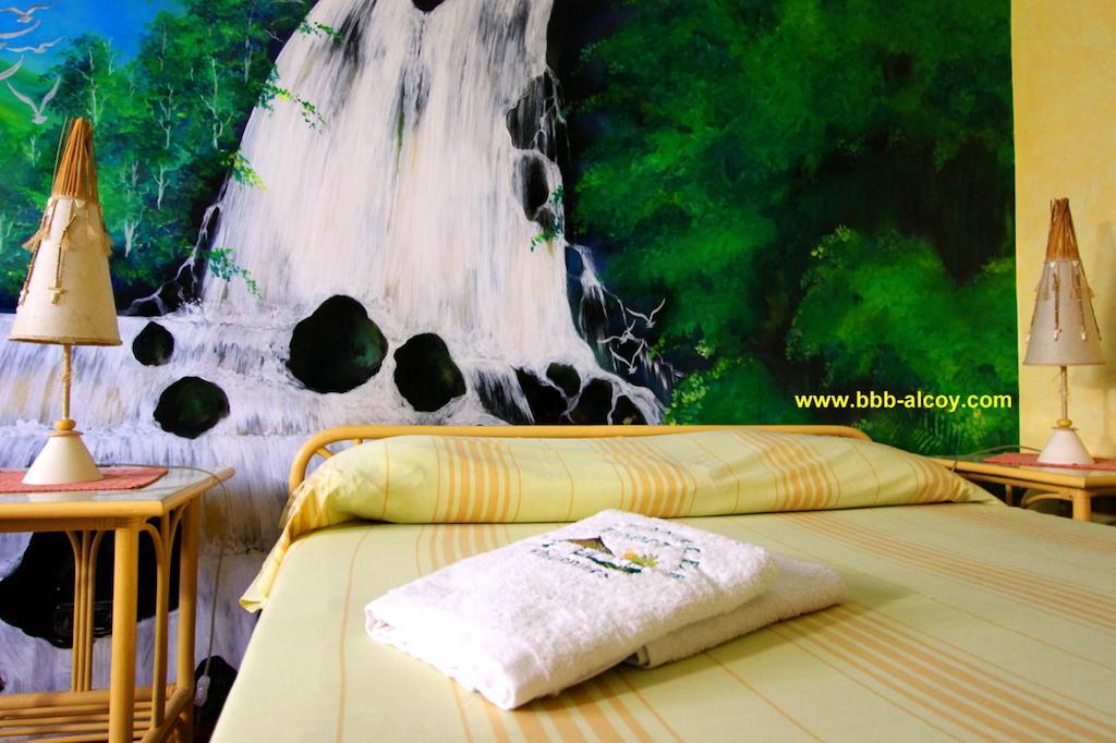 Parrot Paradise Resort Boljoon Bilik gambar