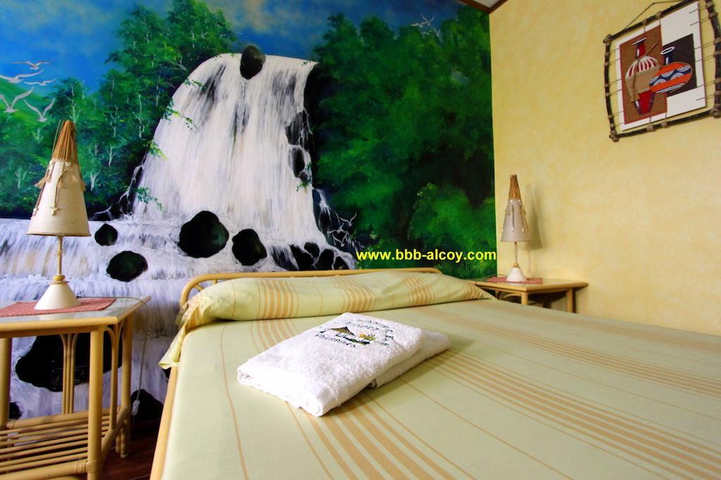 Parrot Paradise Resort Boljoon Bilik gambar