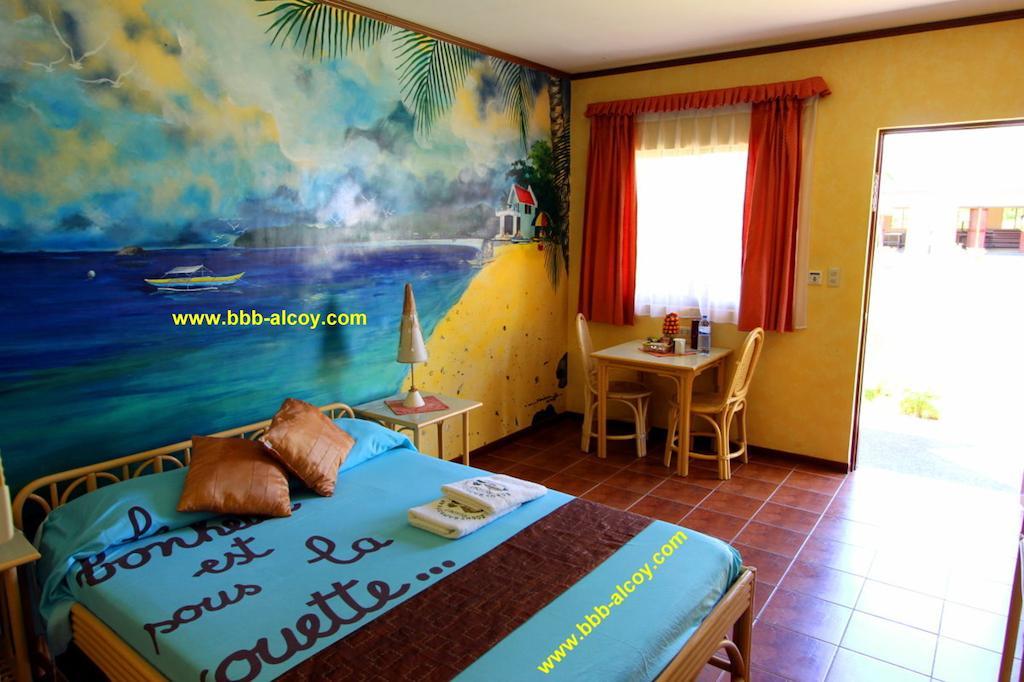 Parrot Paradise Resort Boljoon Bilik gambar